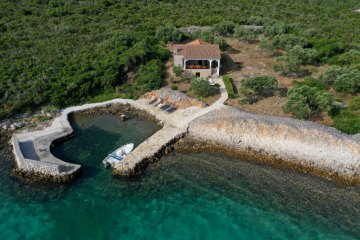 Kuća za odmor Lekić uz more otok Žižanj, foto 1